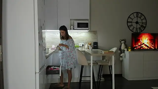 Snapshot of nilliluv chatting on 09.26.25 nilliluv online show from 09.26.25