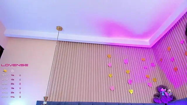 kathecute   online show from 02.22.25