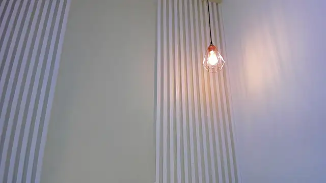 annawelk  online show from 02.22.25