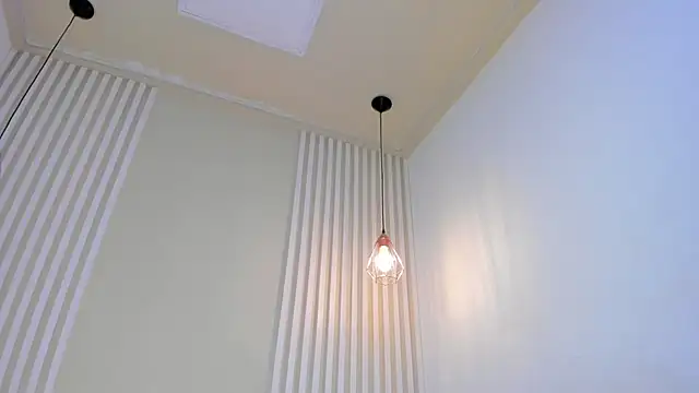 annawelk  online show from 03.22.25