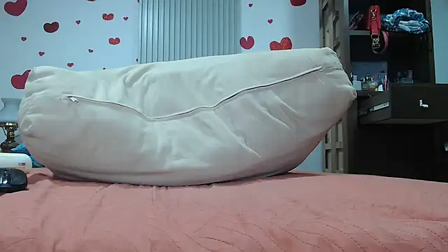 DanaiOluyi online show from 02.28.25