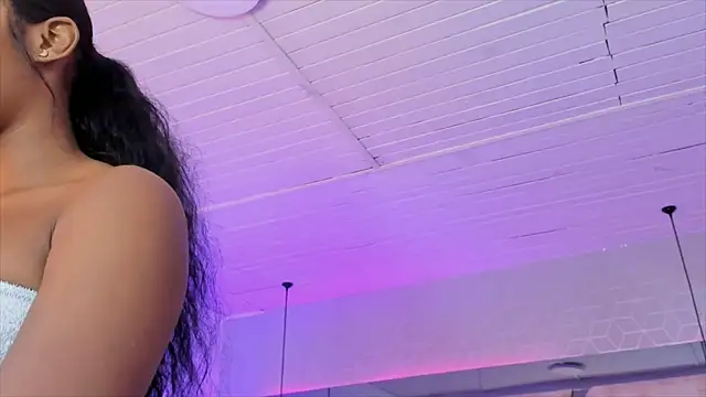 ChaynnaCooper online show from 12.10.24