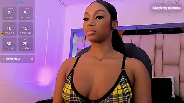 ChaynnaCooper online show from 12.11.24