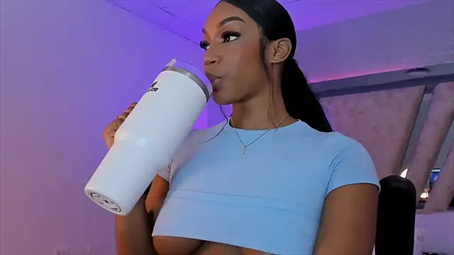 ChaynnaCooper online show from 12.11.24