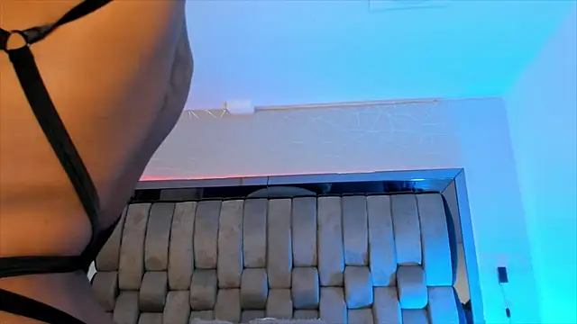 ChaynnaCooper online show from 02.12.25