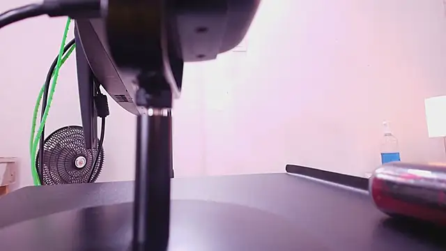 nicol f online show from 09.30.25