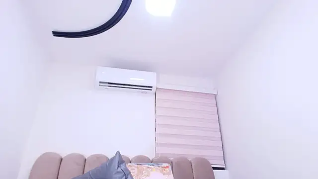 nicol f online show from 12.05.25