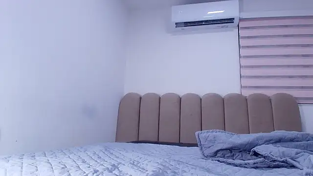 nicol f online show from 04.17.26