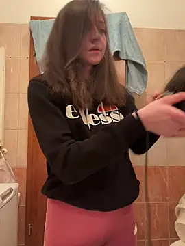 Snapshot of vienncica chatting on 12.06.24 vienncica online show from 12.06.24