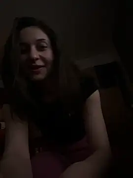 Snapshot of vienncica chatting on 01.04.25 vienncica online show from 01.04.25