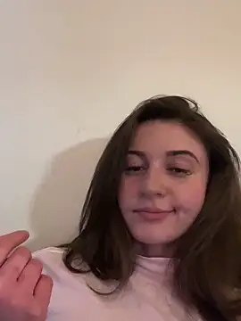 Snapshot of vienncica chatting on 02.27.25 vienncica online show from 02.27.25