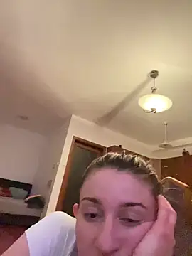 Snapshot of vienncica chatting on 03.11.25 vienncica online show from 03.11.25