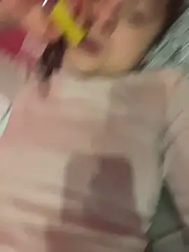 Snapshot of vienncica chatting on 03.22.25 vienncica online show from 03.22.25