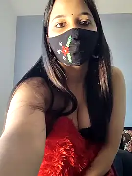 Snapshot of Varnika_aarora chatting on 12.05.24 Varnika aarora online show from 12.05.24