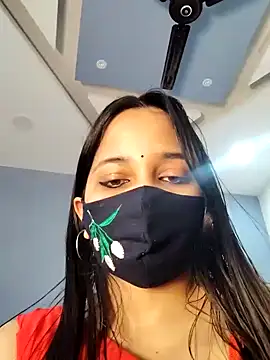 Snapshot of Varnika_aarora chatting on 01.03.25 Varnika aarora online show from 01.03.25