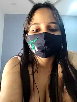Snapshot of Varnika_aarora chatting on 01.16.25 Varnika aarora online show from 01.16.25