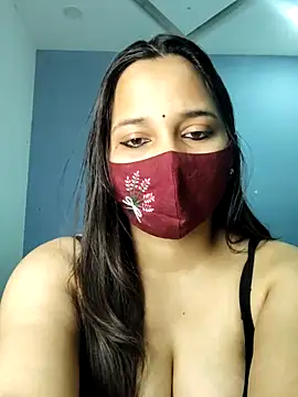 Snapshot of Varnika_aarora chatting on 02.27.25 Varnika aarora online show from 02.27.25