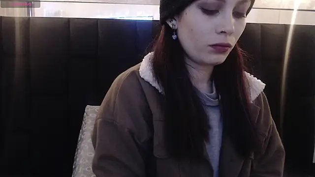  yuyi online show from 12.31.24