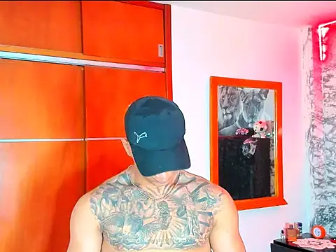 Aaron Toy online show from 01.08.26