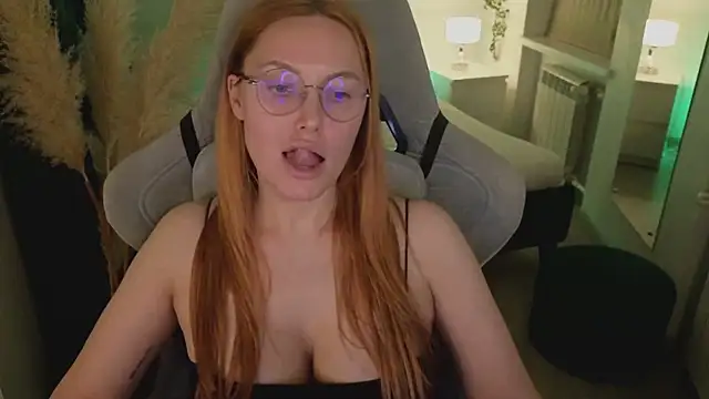 Love Call online show from 02.22.25