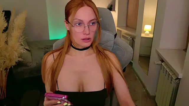 Love Call online show from 10.11.25