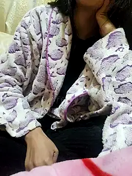 jihane-44 online show from 12.15.24