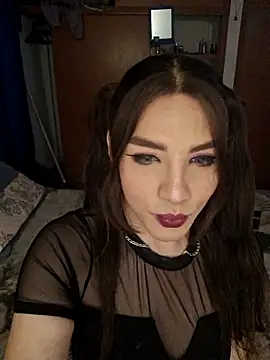 dulcenia rose online show from 09.17.25