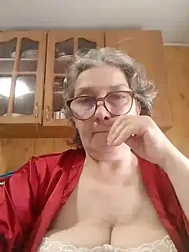 Snapshot of IrinaSweet54 chatting on 06.10.26 IrinaSweet54 online show from 06.10.26