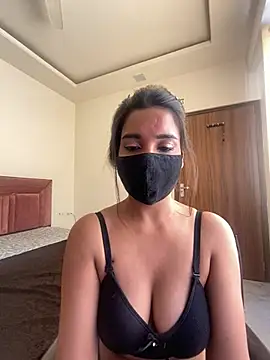 Snapshot of miss_lina chatting on 12.16.24 miss lina online show from 12.16.24