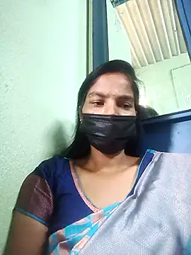 Snapshot of anusiya01 chatting on 09.22.25 anusiya01 online show from 09.22.25