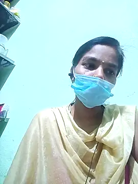 Snapshot of anusiya01 chatting on 10.12.25 anusiya01 online show from 10.12.25