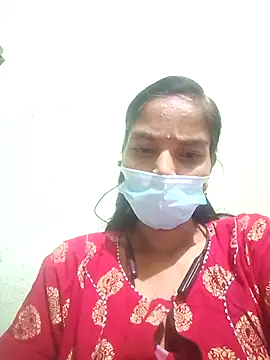 Snapshot of anusiya01 chatting on 11.13.25 anusiya01 online show from 11.13.25