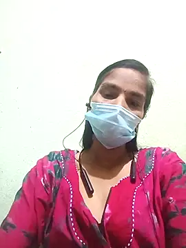 Snapshot of anusiya01 chatting on 11.15.25 anusiya01 online show from 11.15.25