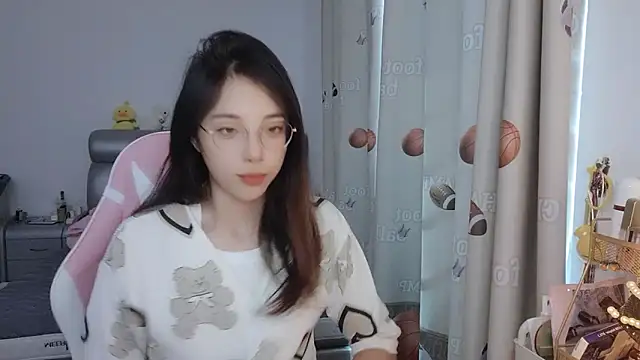 Snapshot of ooo___mimi chatting on 12.02.24 ooo mimi online show from 12.02.24