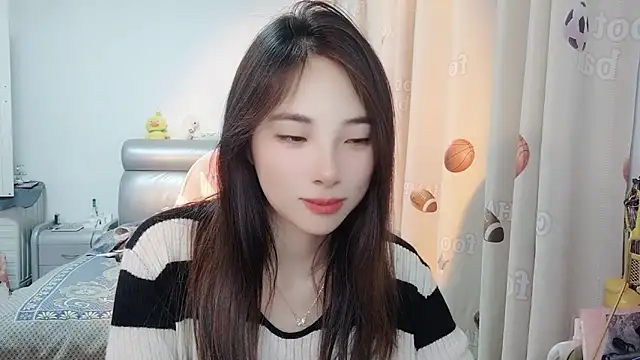 Snapshot of ooo___mimi chatting on 12.04.24 ooo mimi online show from 12.04.24