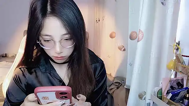 Snapshot of ooo___mimi chatting on 12.12.24 ooo mimi online show from 12.12.24