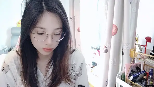 Snapshot of ooo___mimi chatting on 12.13.24 ooo mimi online show from 12.13.24
