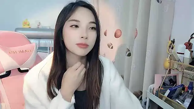Snapshot of ooo___mimi chatting on 12.16.24 ooo mimi online show from 12.16.24