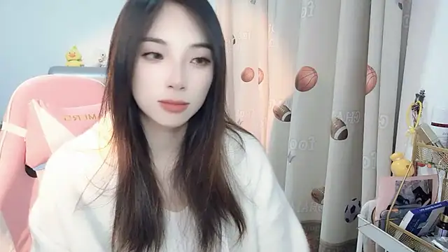 Snapshot of ooo___mimi chatting on 12.17.24 ooo mimi online show from 12.17.24