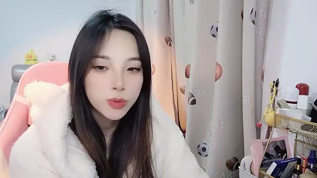 Snapshot of ooo___mimi chatting on 12.24.24 ooo mimi online show from 12.24.24