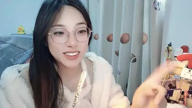 Snapshot of ooo___mimi chatting on 12.30.24 ooo mimi online show from 12.30.24