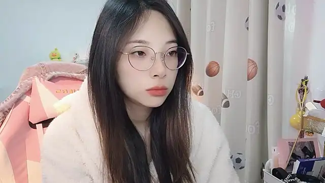 Snapshot of ooo___mimi chatting on 01.01.25 ooo mimi online show from 01.01.25