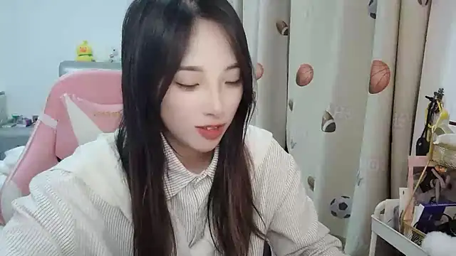 Snapshot of ooo___mimi chatting on 01.03.25 ooo mimi online show from 01.03.25
