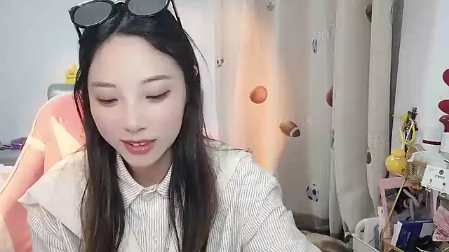 Snapshot of ooo___mimi chatting on 01.09.25 ooo mimi online show from 01.09.25