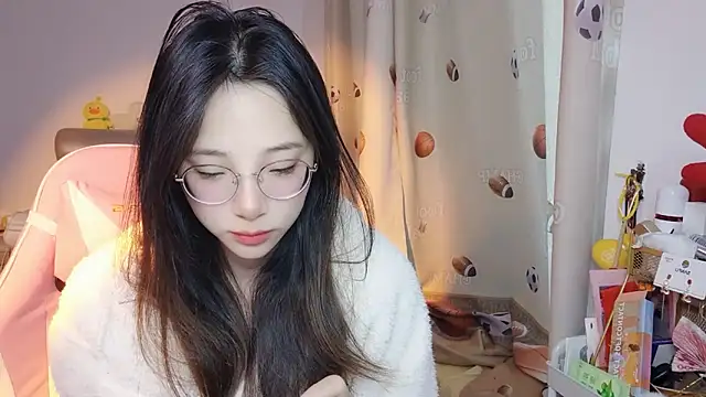 Snapshot of ooo___mimi chatting on 01.11.25 ooo mimi online show from 01.11.25