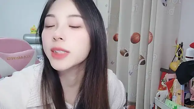 Snapshot of ooo___mimi chatting on 01.14.25 ooo mimi online show from 01.14.25