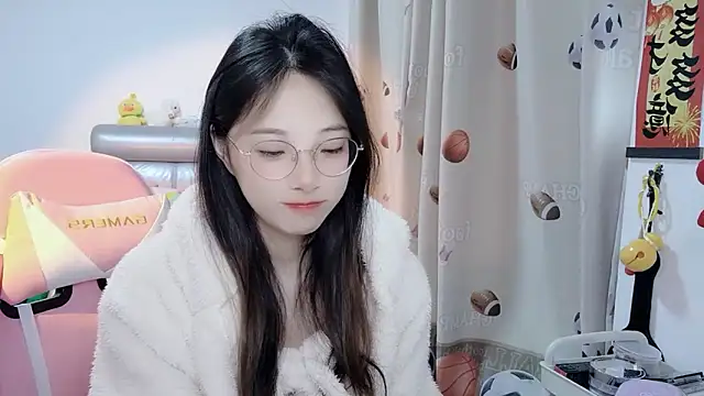 Snapshot of ooo___mimi chatting on 02.10.25 ooo mimi online show from 02.10.25