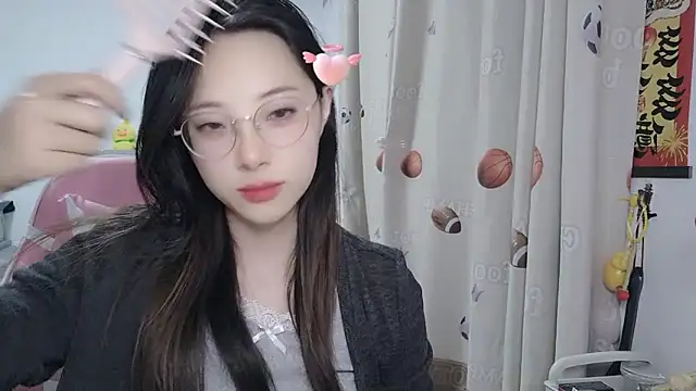 Snapshot of ooo___mimi chatting on 02.15.25 ooo mimi online show from 02.15.25