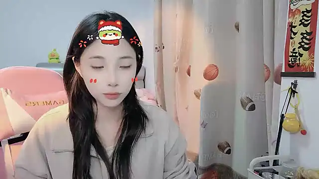 Snapshot of ooo___mimi chatting on 02.18.25 ooo mimi online show from 02.18.25