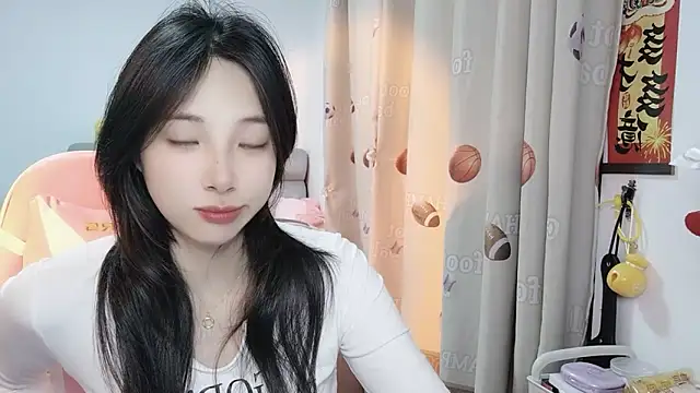 Snapshot of ooo___mimi chatting on 02.19.25 ooo mimi online show from 02.19.25